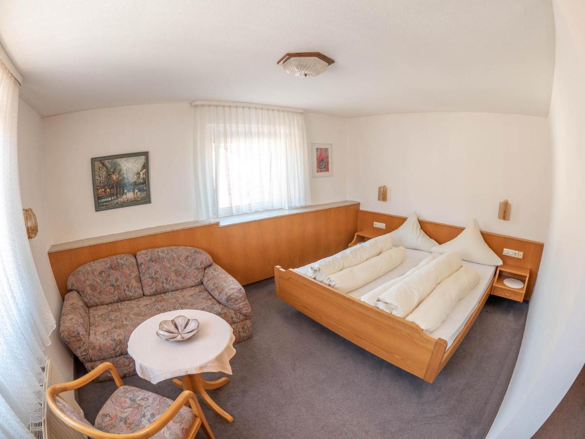 Hotel - Restaurant - Metzgerei Sonne Loffenau Kültér fotó