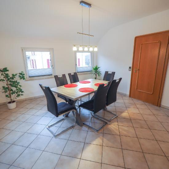 Hotel - Restaurant - Metzgerei Sonne Loffenau Kültér fotó